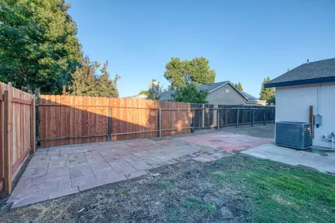 2859 Pontiac Ave, Clovis, CA 93611 photo 34
