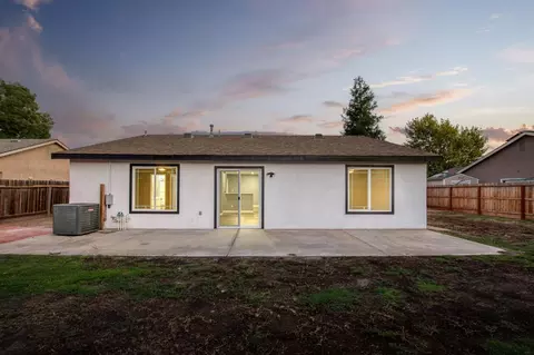 2859 Pontiac Ave, Clovis, CA 93611 photo 6
