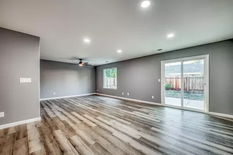 2859 Pontiac Ave, Clovis, CA 93611 photo 14