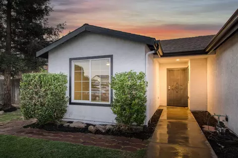 2859 Pontiac Ave, Clovis, CA 93611 photo 4