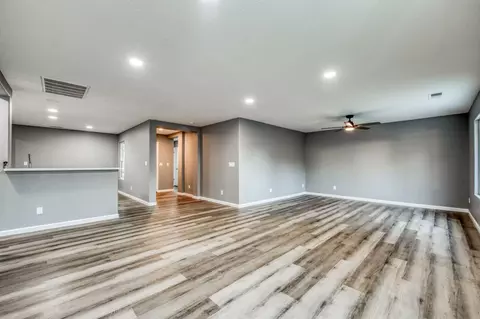 2859 Pontiac Ave, Clovis, CA 93611 photo 15