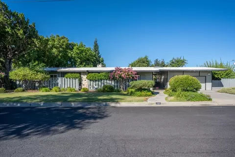 130 N Park Dr, Madera, CA 93637 photo 2