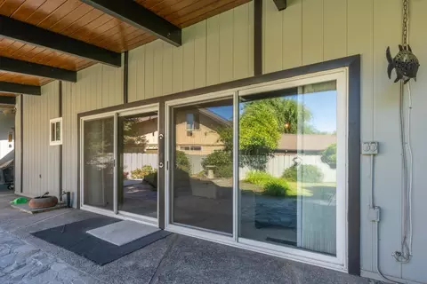 130 N Park Dr, Madera, CA 93637 photo 35