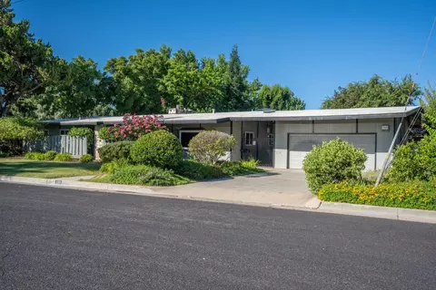 130 N Park Dr, Madera, CA 93637 photo 1