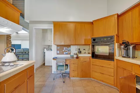 130 N Park Dr, Madera, CA 93637 photo 16
