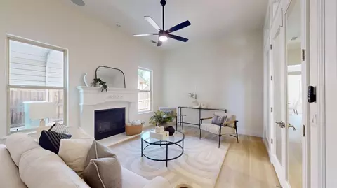 439 W Loyola Ave, Clovis, CA 93619 photo 9