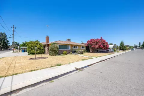 100 Deborah Way, Chowchilla, CA 93610 photo 2