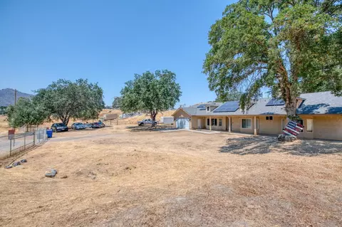 6980 Chaparral Dr, Sanger, CA 93657 photo 5