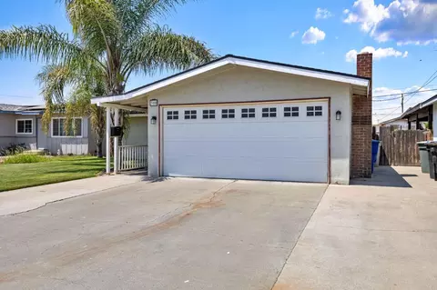 300 E D St, Lemoore, CA 93245 photo 3