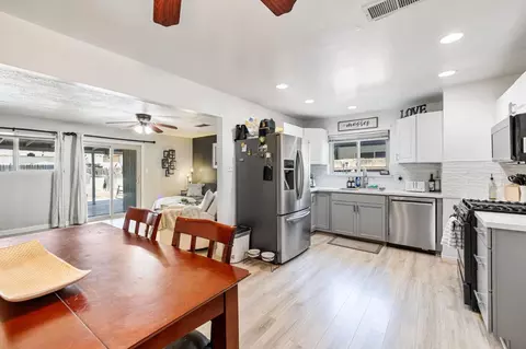 300 E D St, Lemoore, CA 93245 photo 9