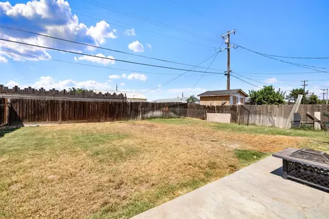 300 E D St, Lemoore, CA 93245 photo 19