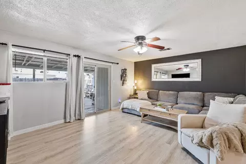 300 E D St, Lemoore, CA 93245 photo 5