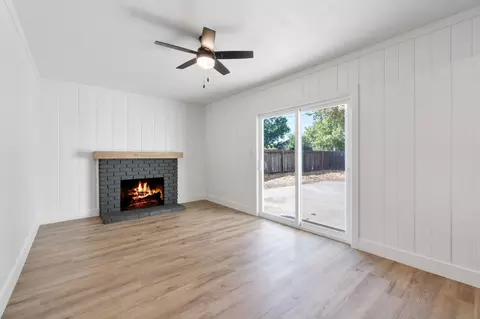 934 W Alamos Ave, Clovis, CA 93612 photo 13