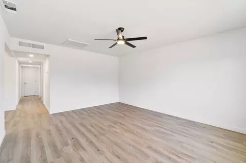 934 W Alamos Ave, Clovis, CA 93612 photo 5