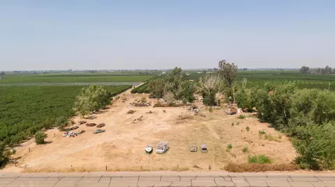 561 N Oliver Ave, Sanger, CA 93657 photo 1