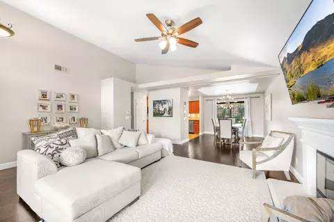 1424 Fallbrook Ave, Clovis, CA 93611 photo 7