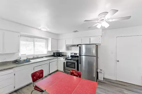 424 Twain Ave, Clovis, CA 93612 photo 7