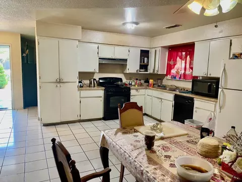 850 Sequoia Ave, Sanger, CA 93657 photo 6