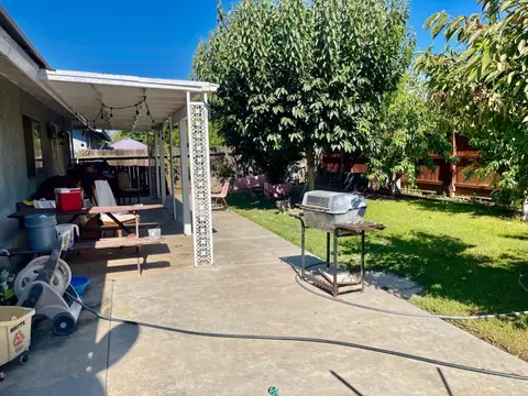 850 Sequoia Ave, Sanger, CA 93657 photo 8