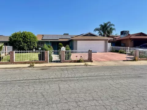 850 Sequoia Ave, Sanger, CA 93657 photo 1