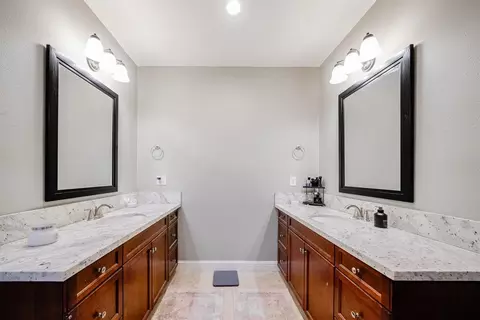 295 Double Tree Ct, Madera, CA 93637 photo 21
