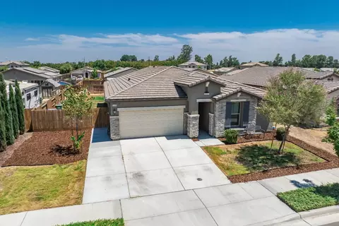 626 Melbourne Way, Lemoore, CA 93245 photo 2