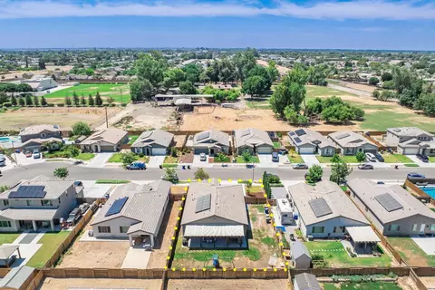 626 Melbourne Way, Lemoore, CA 93245 photo 31