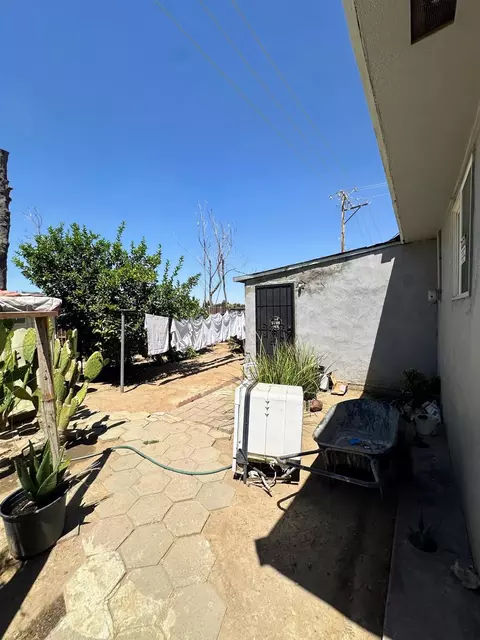 1319 E Yosemite Ave, Madera, CA 93638 photo 18