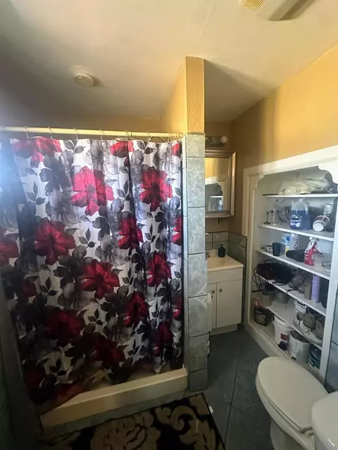 1319 E Yosemite Ave, Madera, CA 93638 photo 13