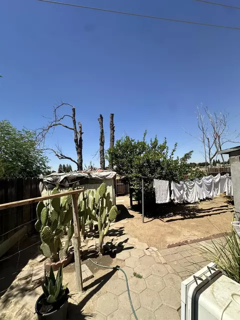 1319 E Yosemite Ave, Madera, CA 93638 photo 20