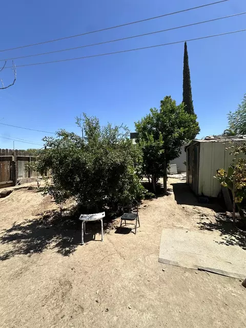 1319 E Yosemite Ave, Madera, CA 93638 photo 21