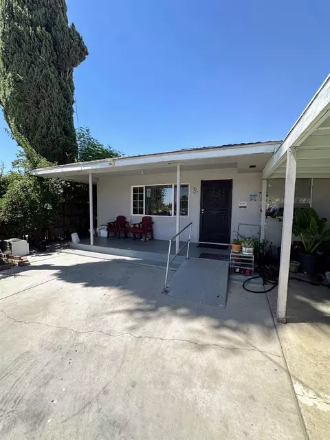 1319 E Yosemite Ave, Madera, CA 93638 photo 1