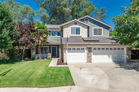 1081 N Douglas Ave, Clovis, CA 93611 photo 1