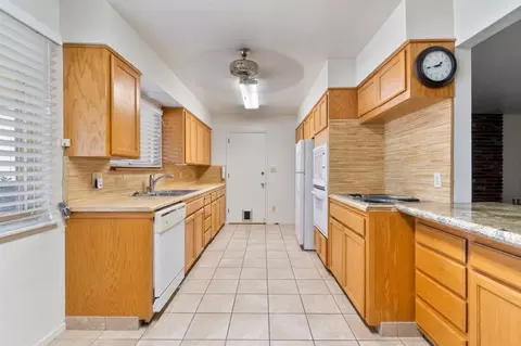 117 Hilton St, Madera, CA 93637 photo 6