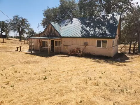 29244 Auberry Rd, Prather, CA 93651 photo 1