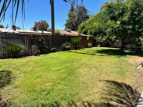 534 Beverly Dr, Clovis, CA 93612 photo 18