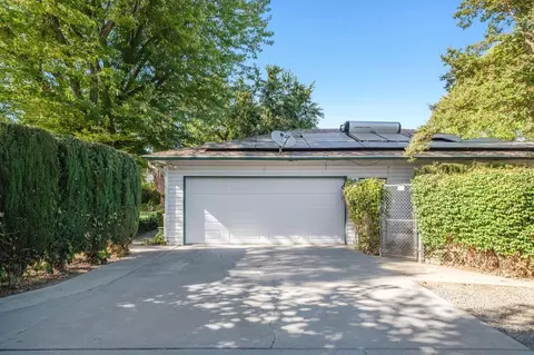 7666 N Highland Ave, Clovis, CA 93619 photo 2
