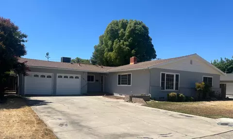 1916 National Ave, Madera, CA 93637 photo 1