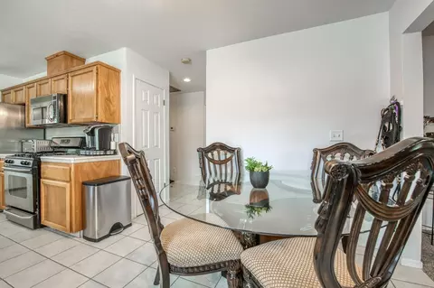 396 N Duke Ave, Clovis, CA 93612 photo 3