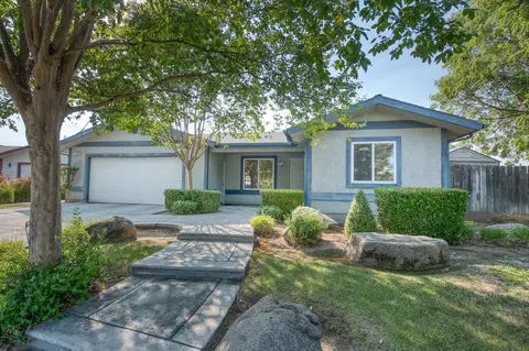 396 N Duke Ave, Clovis, CA 93612 photo 1