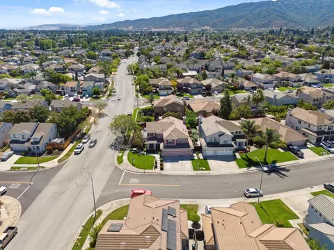 902 Moro Ct, Gilroy, CA 95020 photo 42