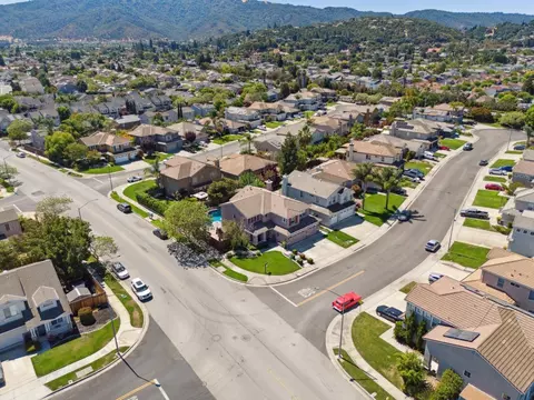 902 Moro Ct, Gilroy, CA 95020 photo 41