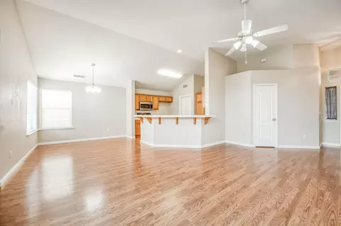 2196 Williams Ave, Clovis, CA 93611 photo 6