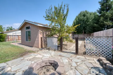 2196 Williams Ave, Clovis, CA 93611 photo 30