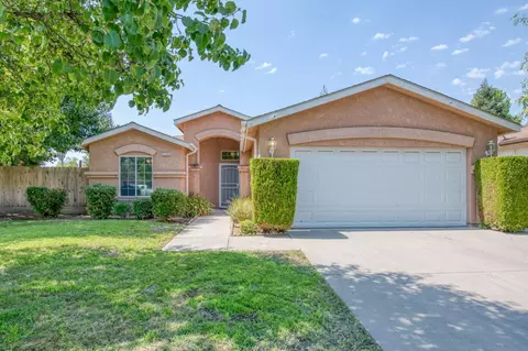 2196 Williams Ave, Clovis, CA 93611 photo 3