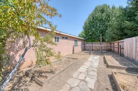 2196 Williams Ave, Clovis, CA 93611 photo 31