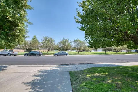 2196 Williams Ave, Clovis, CA 93611 photo 33