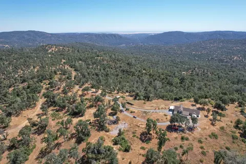 51951 Piute Rd, North Fork, CA 93643 photo 2