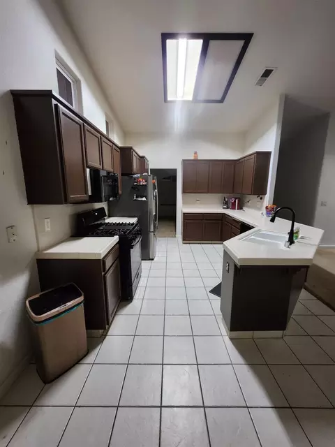 3562 Point Sur Dr, Madera, CA 93637 photo 3