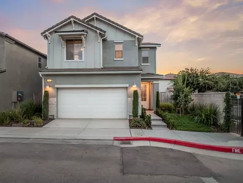 6161 E Bibi Dr, Fresno, CA 93727 photo 1